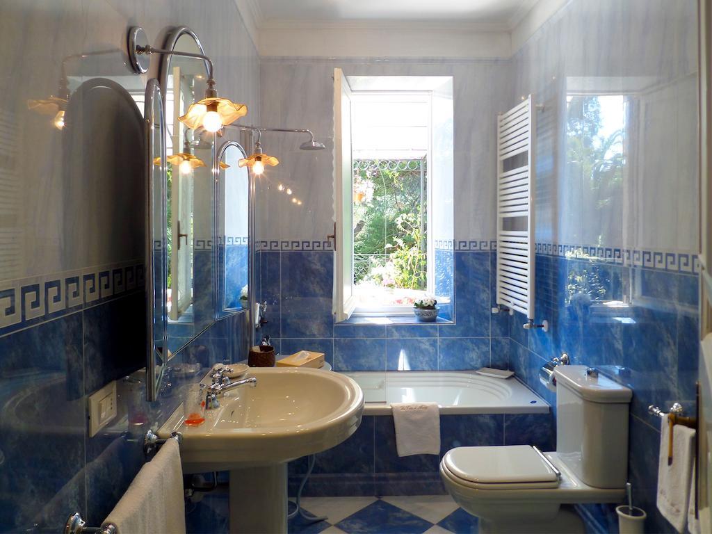 La Casa Di Anny Camere Di Charme Diano Marina Room photo